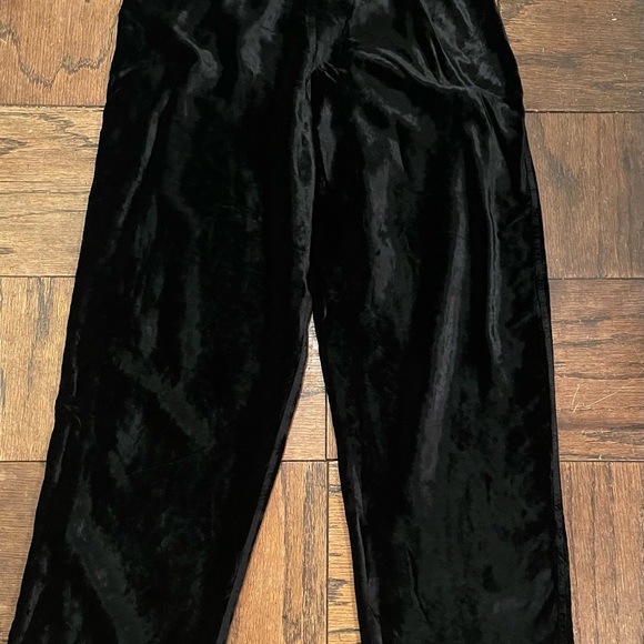 Black Velvet outfit. PJ Klein Jacket/Coldwater Creek pants. - Picture 3 of 6